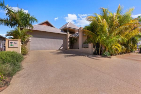 28 Kestrel Place - Pool and Jetty 15m